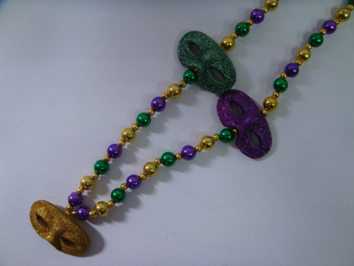 HANDSTRUNG/MOT W/MEDALLION