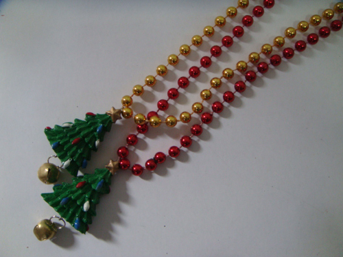 HANDSTRUNG/MOT W/MEDALLION