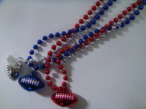 HANDSTRUNG/MOT W/MEDALLION