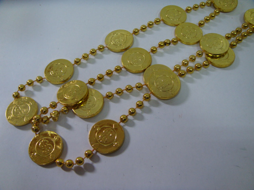 MARDI GRAS BEADS MOT