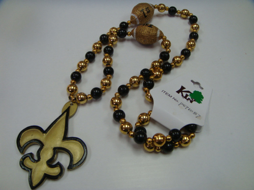 HANDSTRUNG/MOT W/MEDALLION