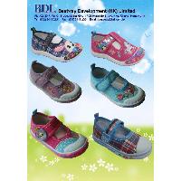 Girls Canvas Shoes