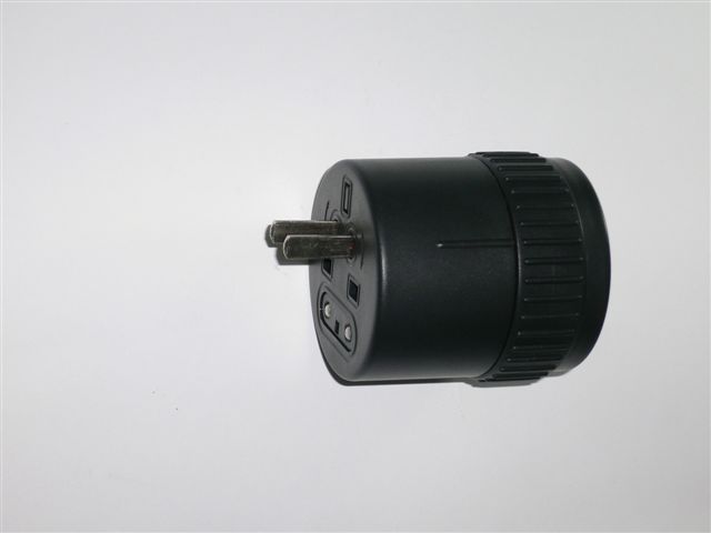 UNIVERSAL TRAVEL ADAPTER