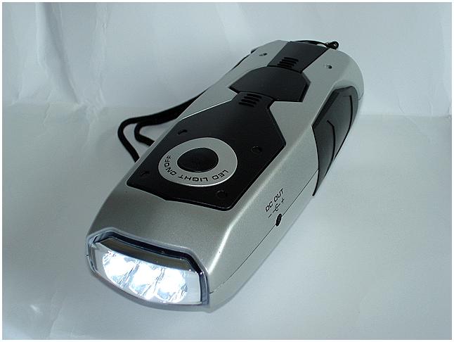 LED Hand-wind torch