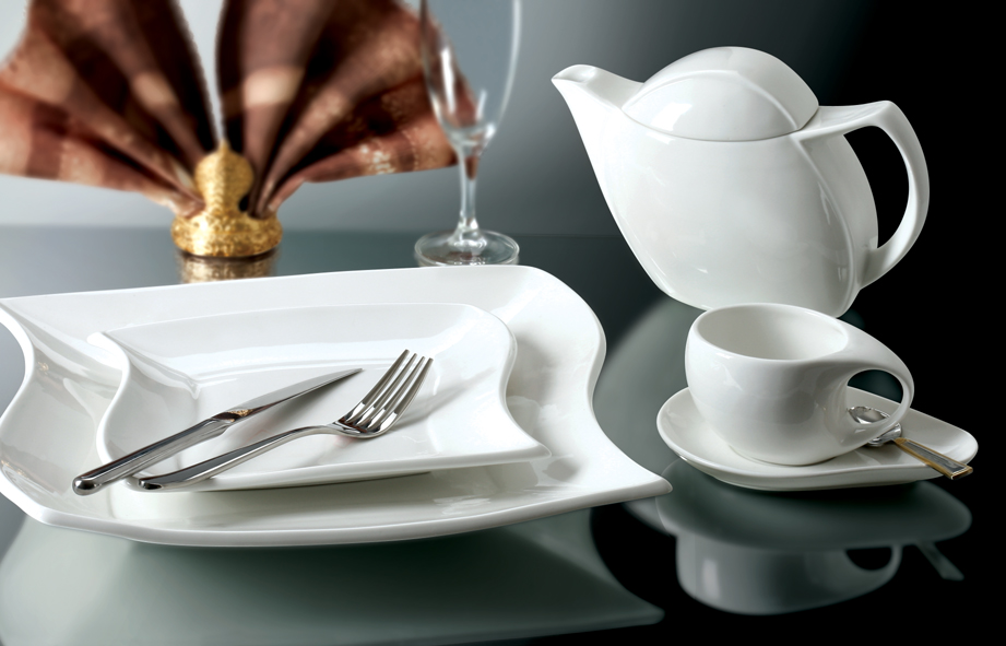 Porcelain Dinnerware Set