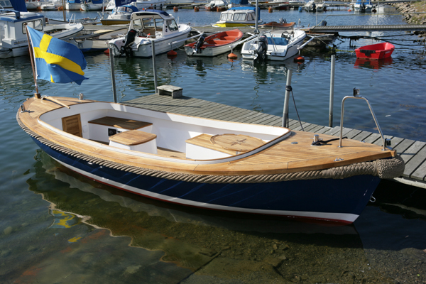Snipa 21 Motor Boat
