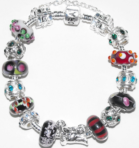 Fashion Bracelets And Necklaces