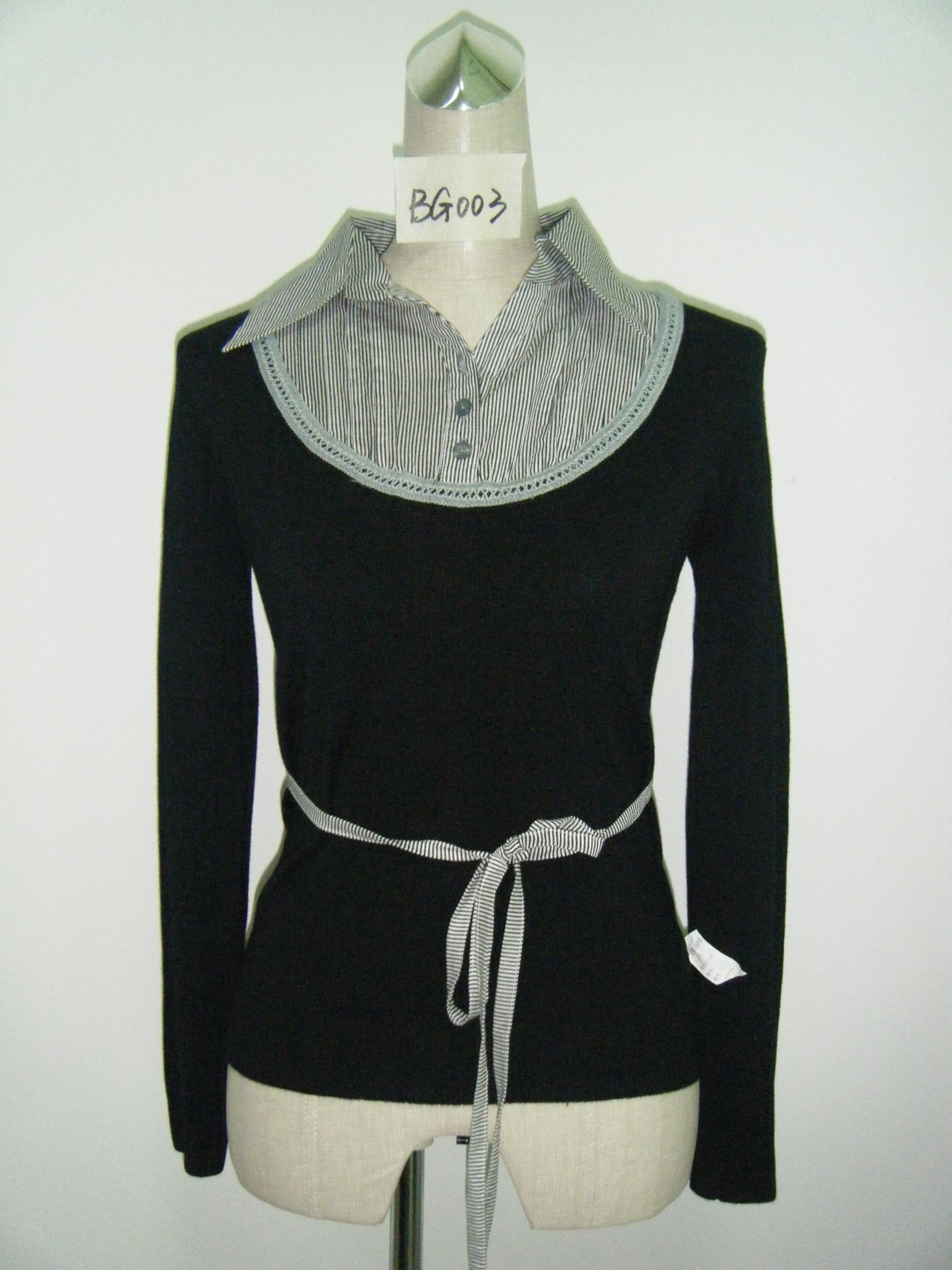 Ladies' Scoop Neck Pullover With Woven Insert