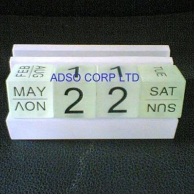 Photo Frame w/Calendar