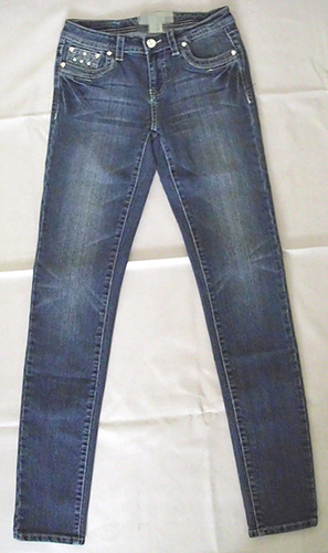 Ladies' jeans with bling back pocket