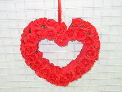 16 inches ROSE HEART W/HANGER