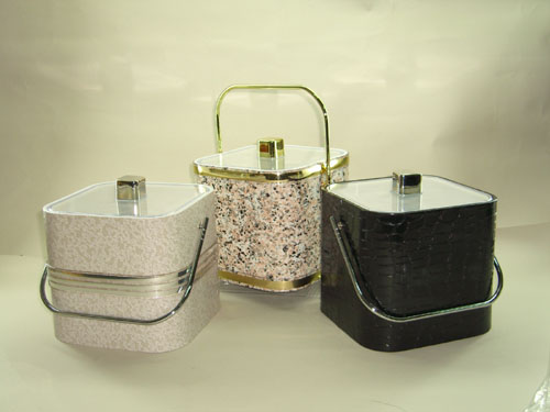 STONE & ALLIGATOR SQUARE