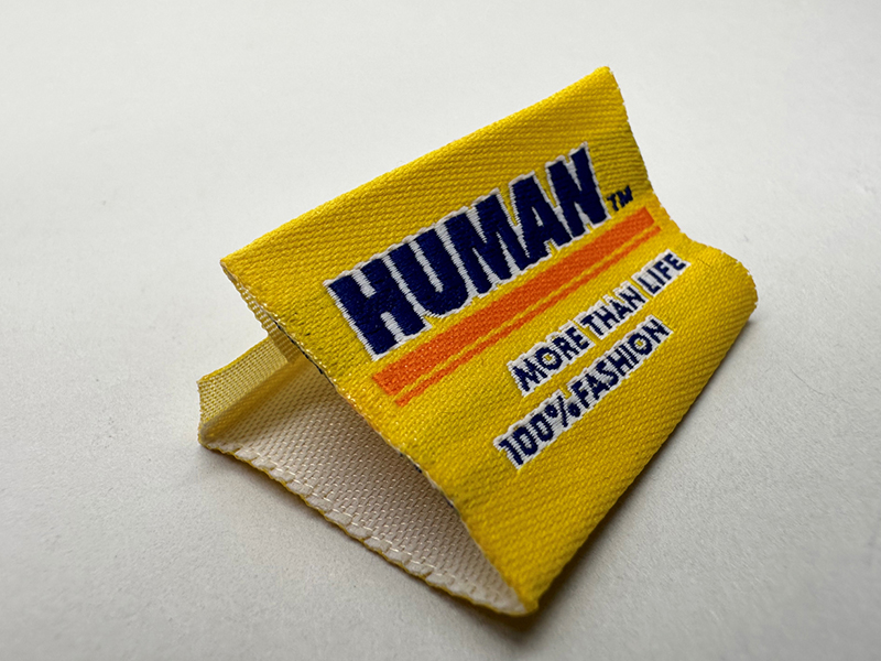 Centre Fold Woven Label