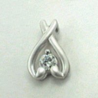 18KW Diamond Pendant