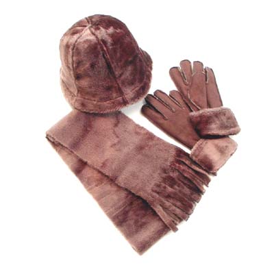 Glove: Polyester,Scarf/Hat: Main- Acrylic / Lining- Polyester