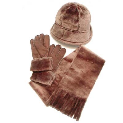 Glove: Polyester,Scarf/Hat: Main- Acrylic / Lining- Polyester