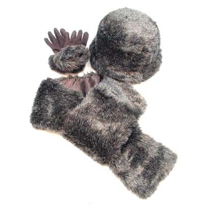 Glove: Polyester,Scarf/Hat: Main- Acrylic / Lining- Polyester
