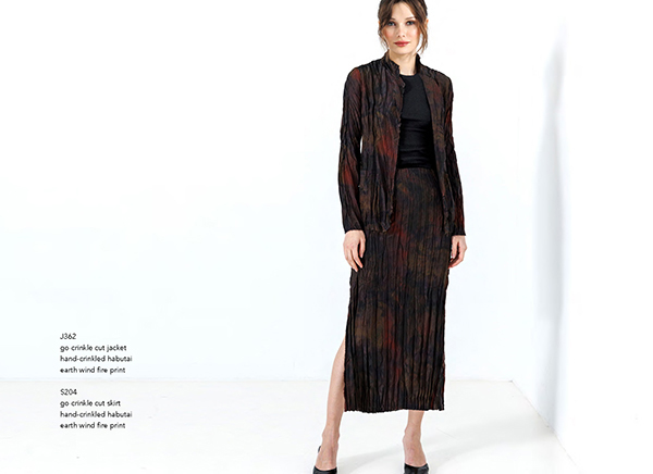 Go Crinkle Cut Jacket | Earth Wind Fire Print