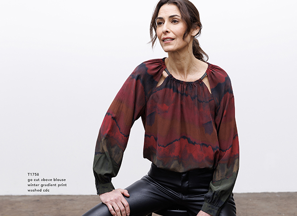 Go Cut Above Blouse | Winter Gradient Print