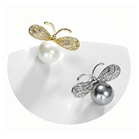 ABS Pearl, Glass Bead in Bee Brooch