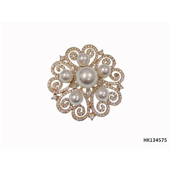 Pearl Brooch with Stone