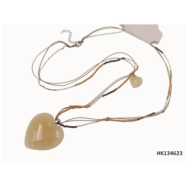 PU/Chain Necklace with Heart