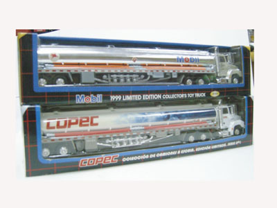 16 inches Plastic and Die Cast Trucks (Photo captured from buyer's product, for reference only)