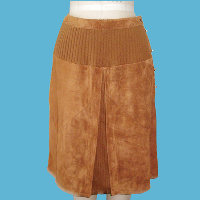 LADIES' SUEDE WITH WOOL/ACRYLIC KNITTED SKIRT.