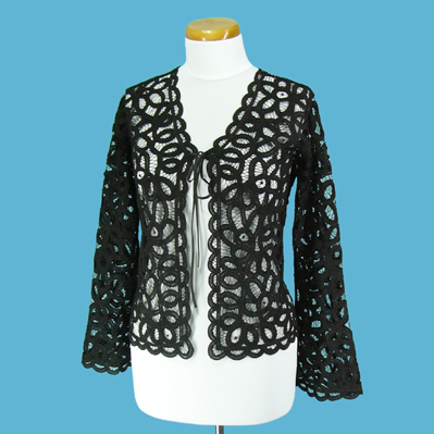 LADIES' 100% RAYON WOVEN BATTENBURG LACE BLOUSE.