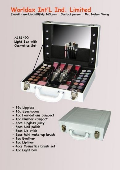Cosmetic Set