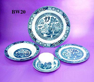 Underglaze Blue Willow 20 pcs Dinning Set for 4 Persons