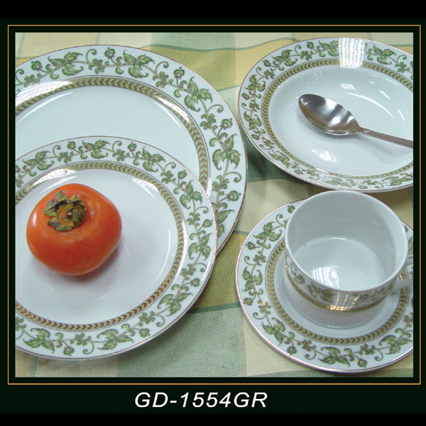 Sell White Porcelain Dinner Set