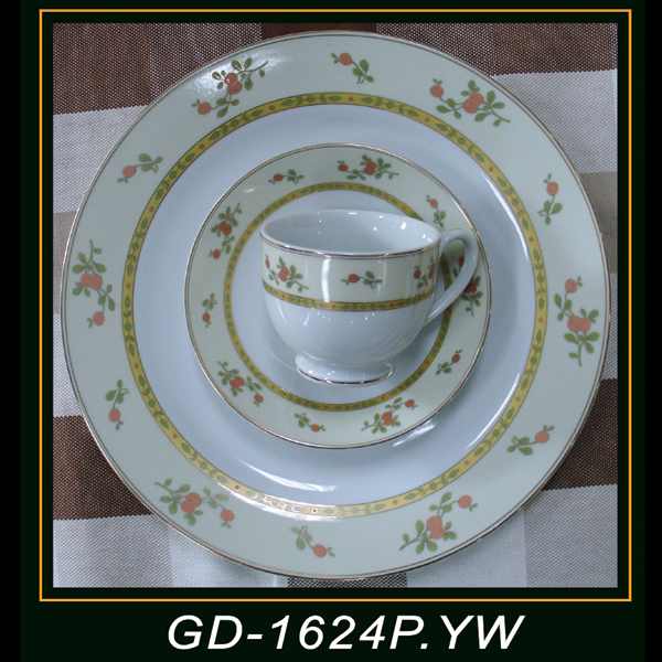 Sell White Porcelain Dinner Set