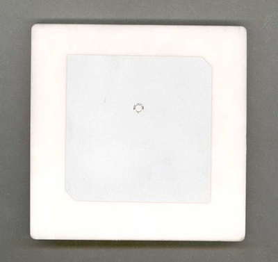 Dielectric Ceramic Patch Antenna for RFID