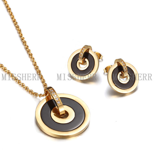 Jewelry Geometric statement necklace Gold Circle pendant jewelry