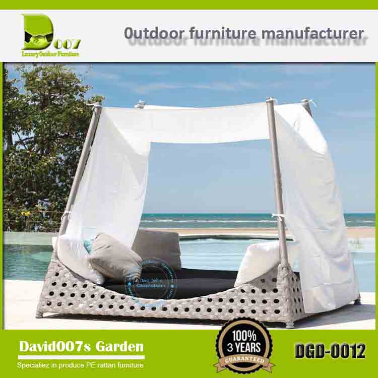 Outdoor Pe Rattan Furniture Daybed With Canopy