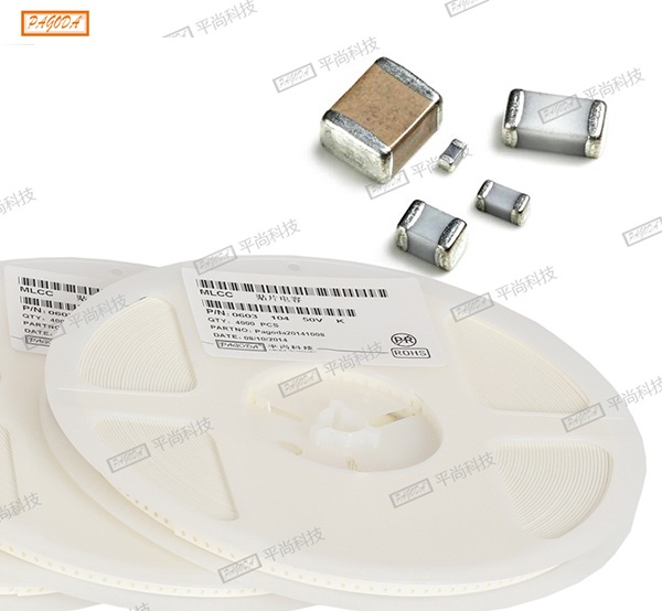 SMD ceramic capacitor 0402 X5R 104K 25V