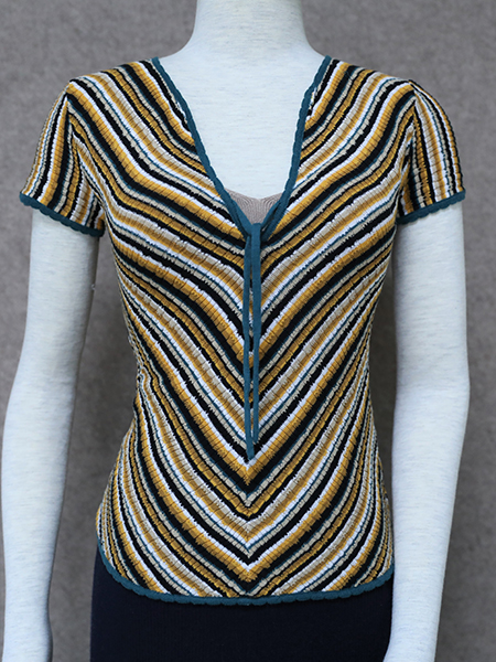 V Neck Border PO