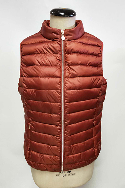 Woven Recycle Quilted Vest with Stand Collar