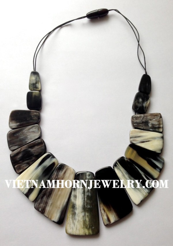 Cow horn Necklace