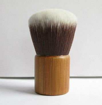 Kabuki Brush
