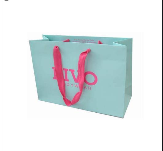 Apparel shopping bag