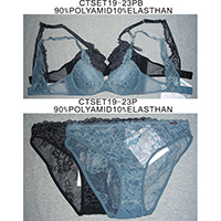 Padded Bra + Hipster with Lace