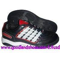 Sell Most Popular Designed Football Shoes
