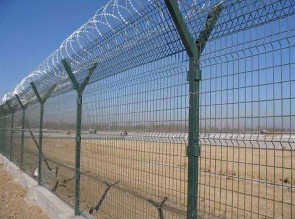 2.9m high Galvanized and Powder caoted security Airport Fence