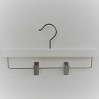 Bottom Hanger