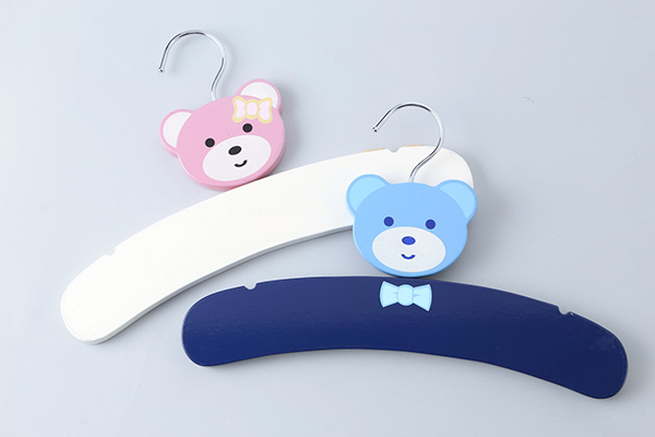 Child / Blouse Hanger