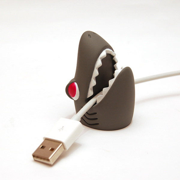 Shark Cable Holder