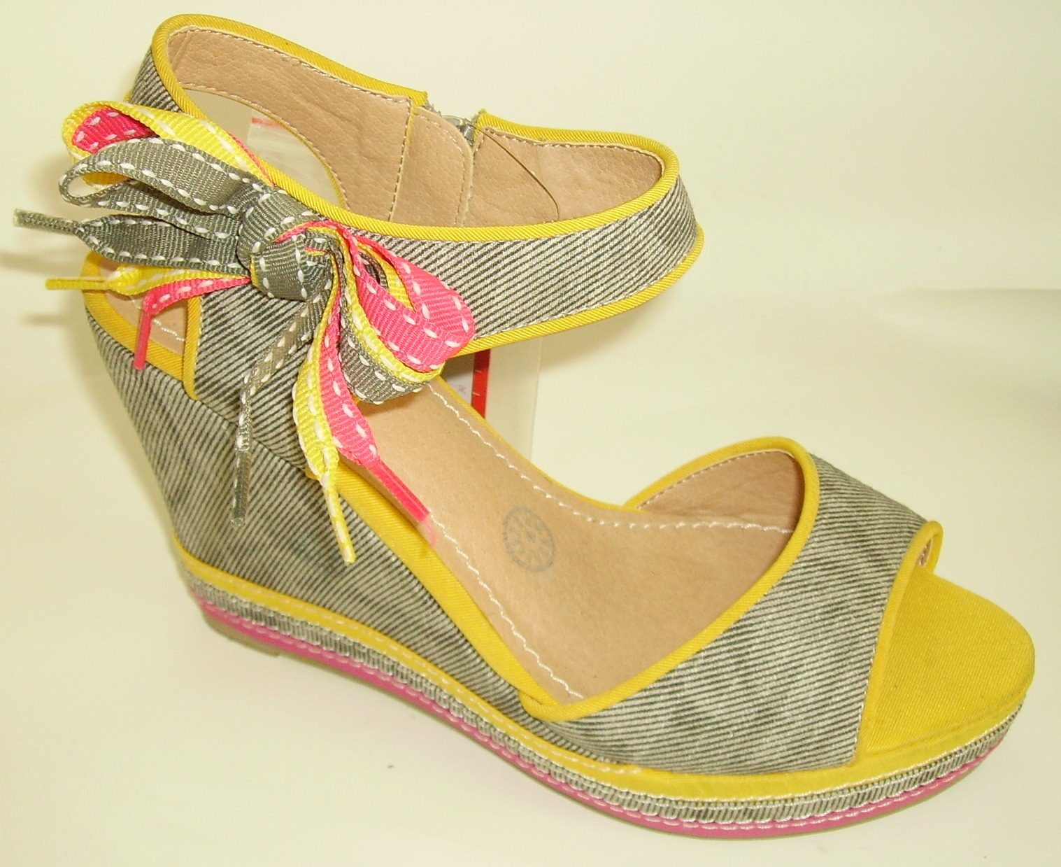 Br344000 Wedge Sandals