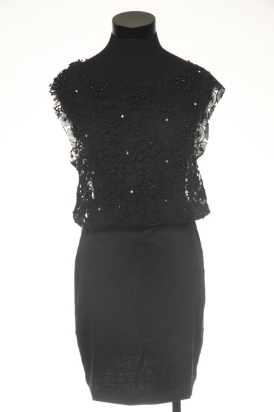 Mesh tank with beads